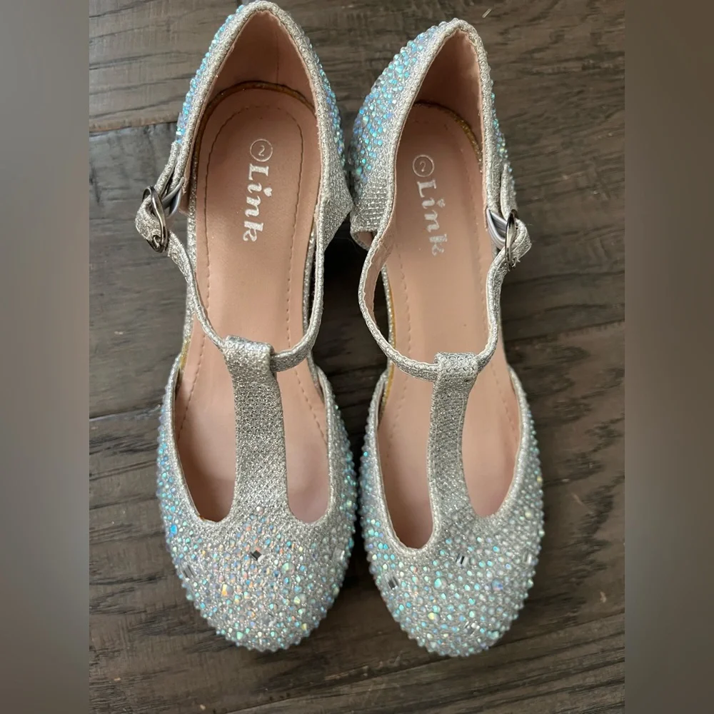 Iridescent Rhinestone T-Strap Dress Shoes - Silver